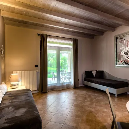 Casa di campagna Moscatello Pozzolengo